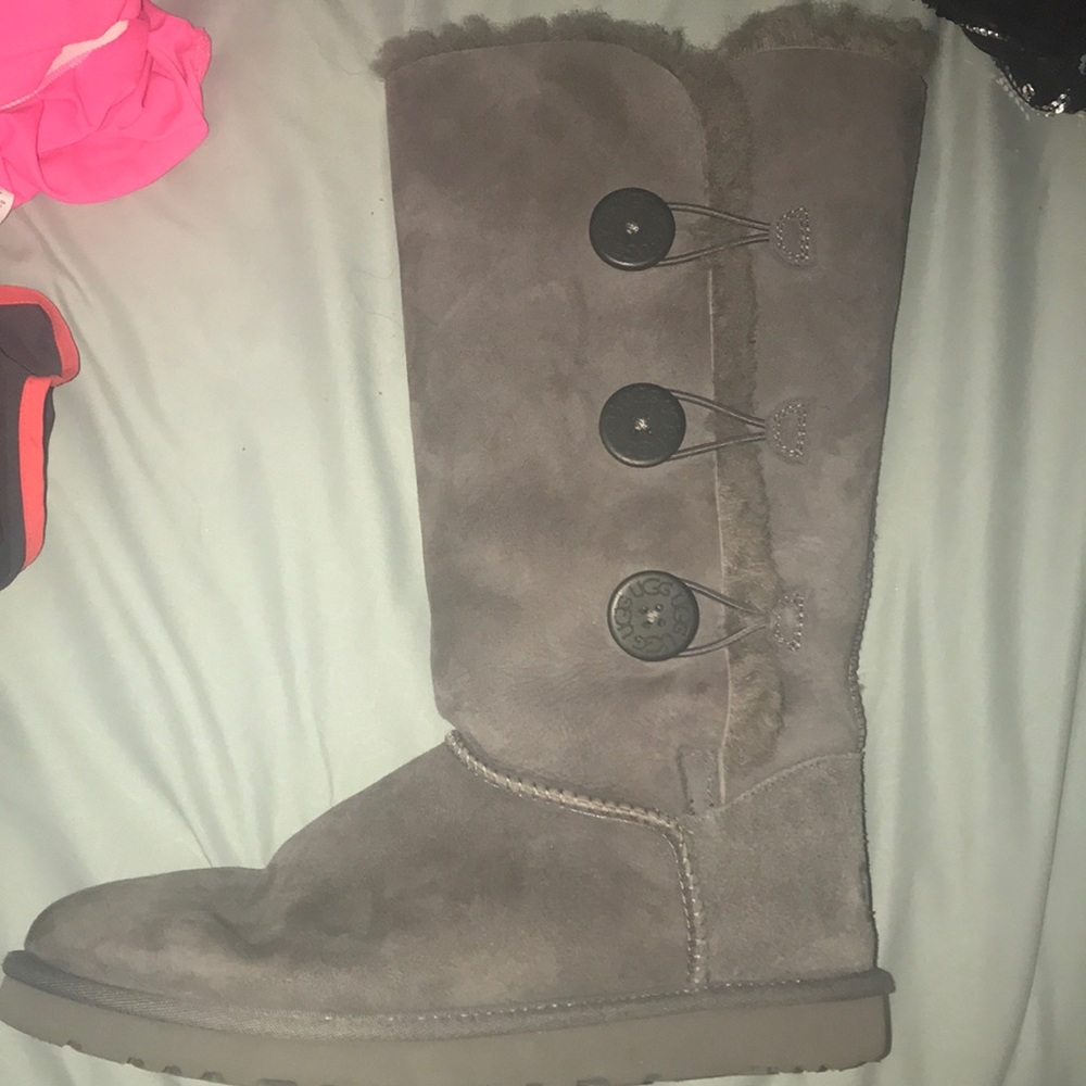 Tall gray bailey button uggs